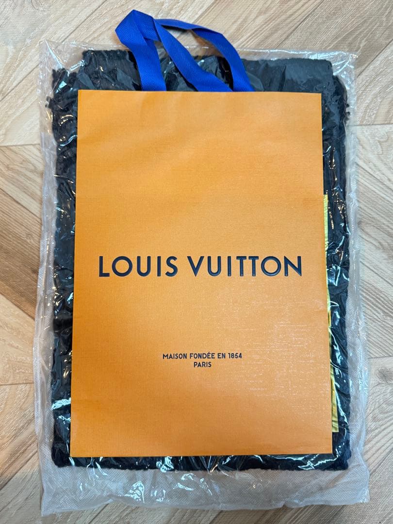 ヴィトン エシャルプ ロゴマニア マフラー ウール×シルク ブラック