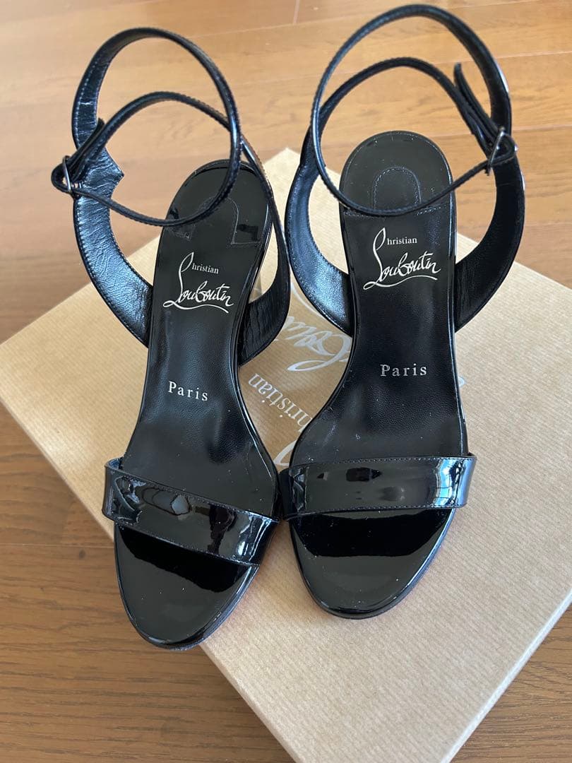 【美品】Christian Louboutin ブラックウェッジヒールサンダル