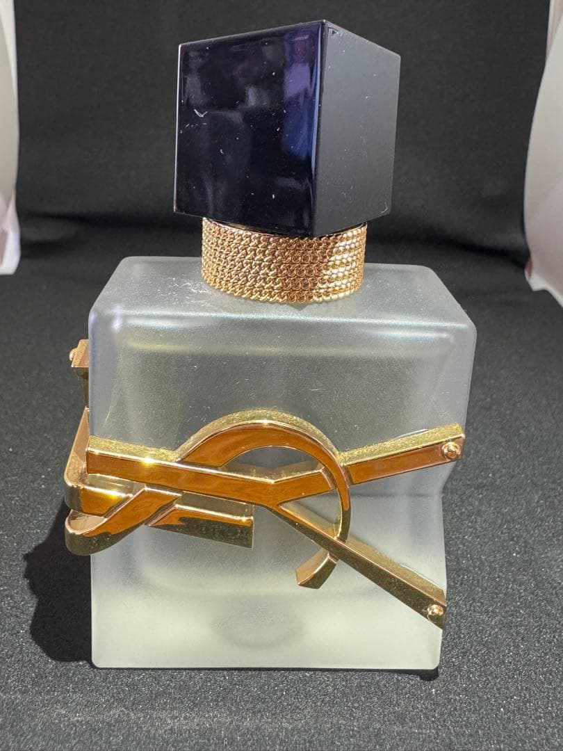 YSL リブレオーデパルファムフローラル・ヘアミスト