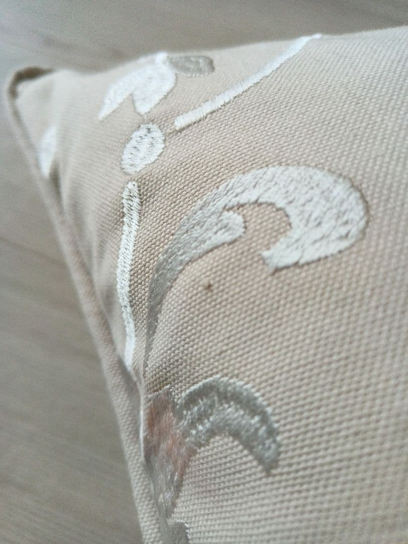 ローラアシュレイ　ジョゼッテ ドーヴグレイ 中材フェザークッション付