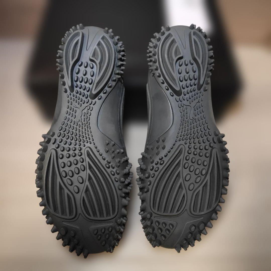 新品未使用28.0cm PUMAイボイボスライドサンダルMULE グレー系