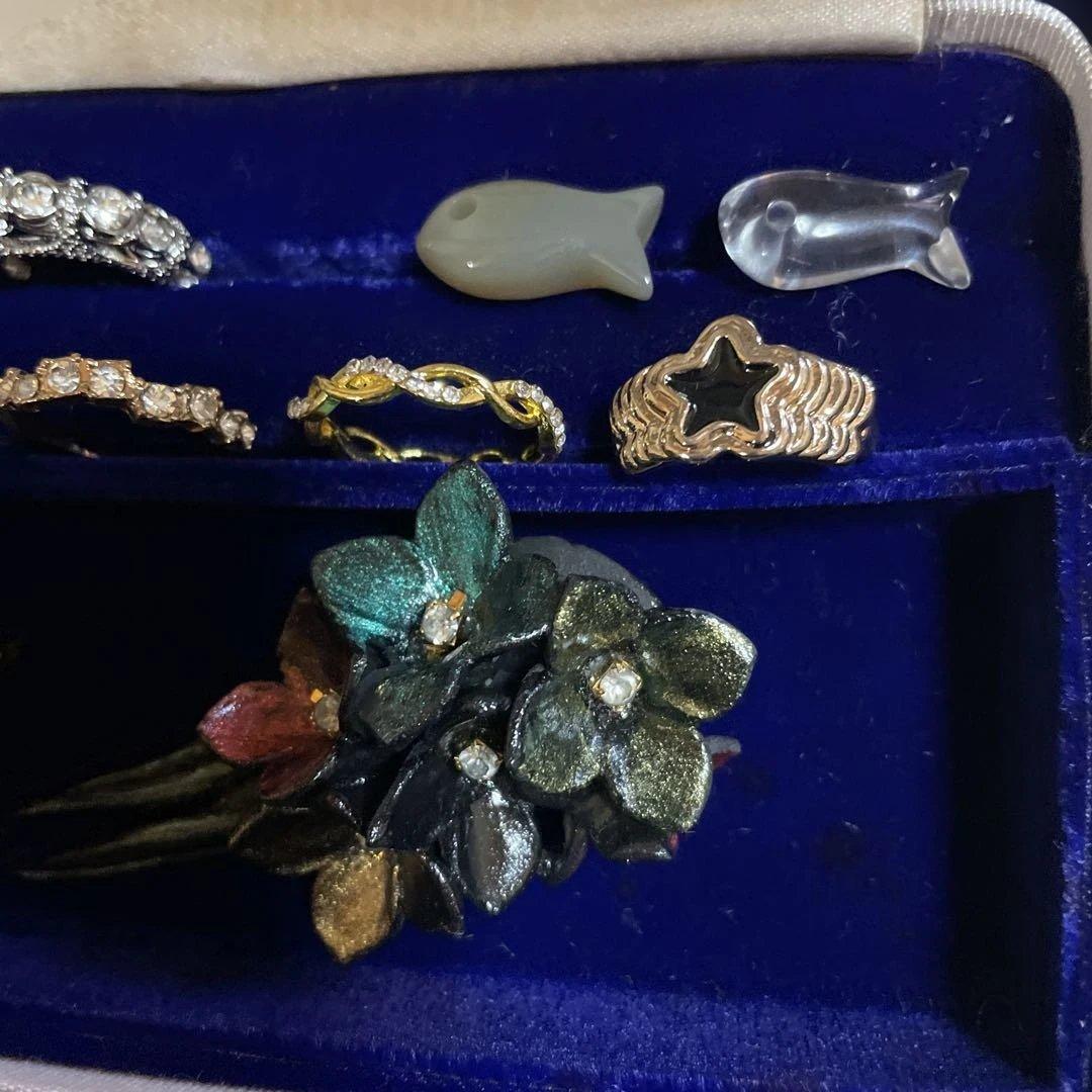 遺品　生前整理　アクセサリー　ＰＴＦ刻印あり　最終値下げ　お値引き不可