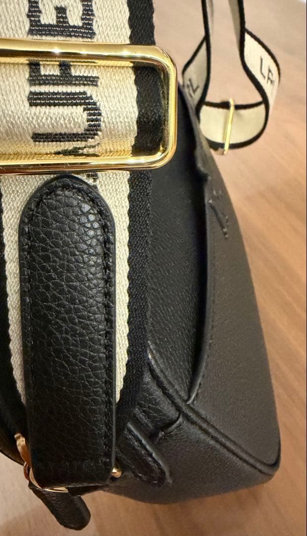 y*o様 新品未使用　LAUREN RALPH ブラックショルダーバッグ　レザー