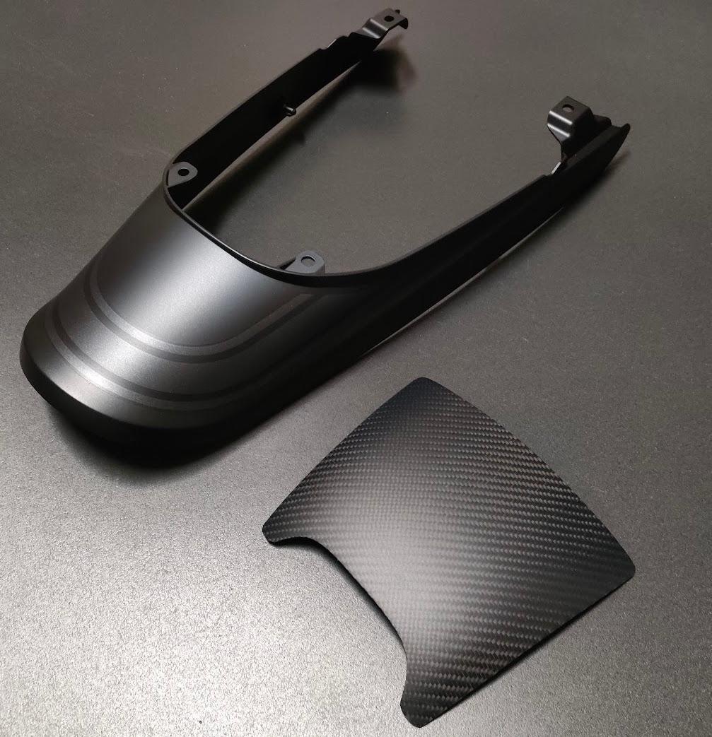 Z900RS SE カーボンパッド 2025用 メタリックブラック