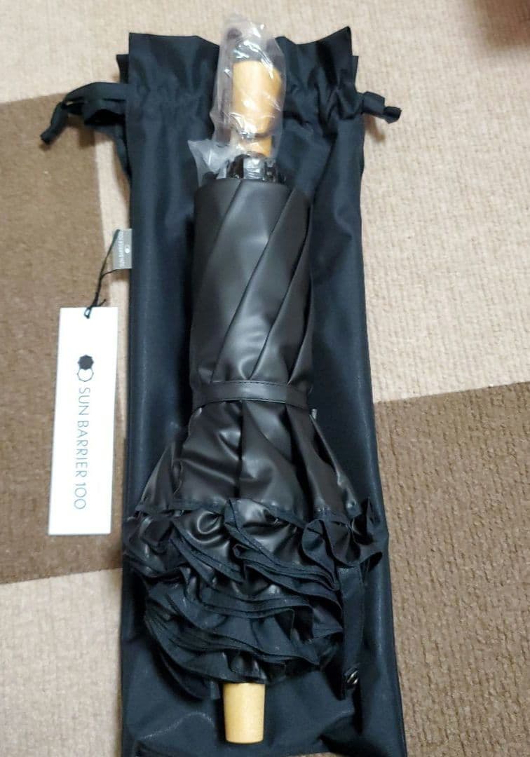 SUN BARRIER 100 フリル　折りたたみ日傘 50cm　ブラック