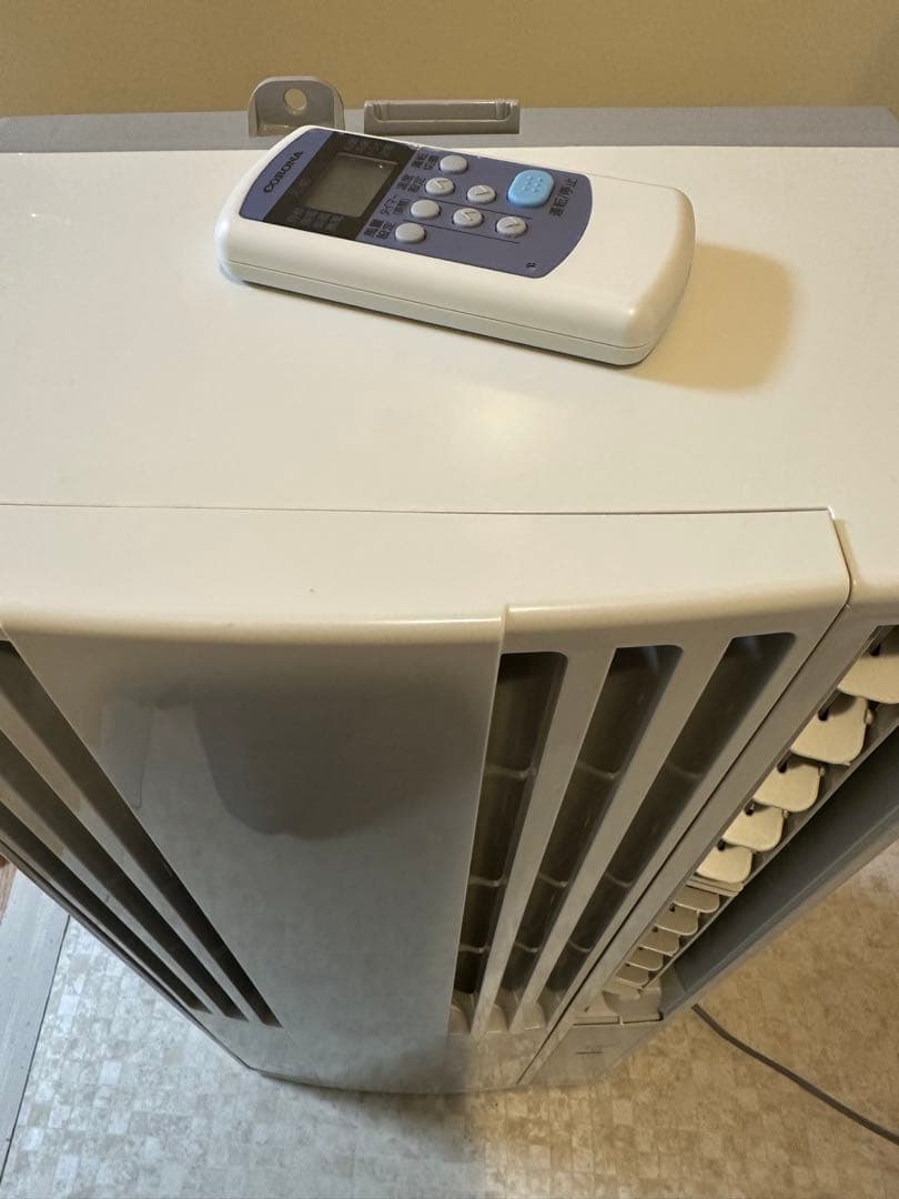 コロナ製　CW-1620 窓用エアコン 2020年製 窓枠とリモコン付です