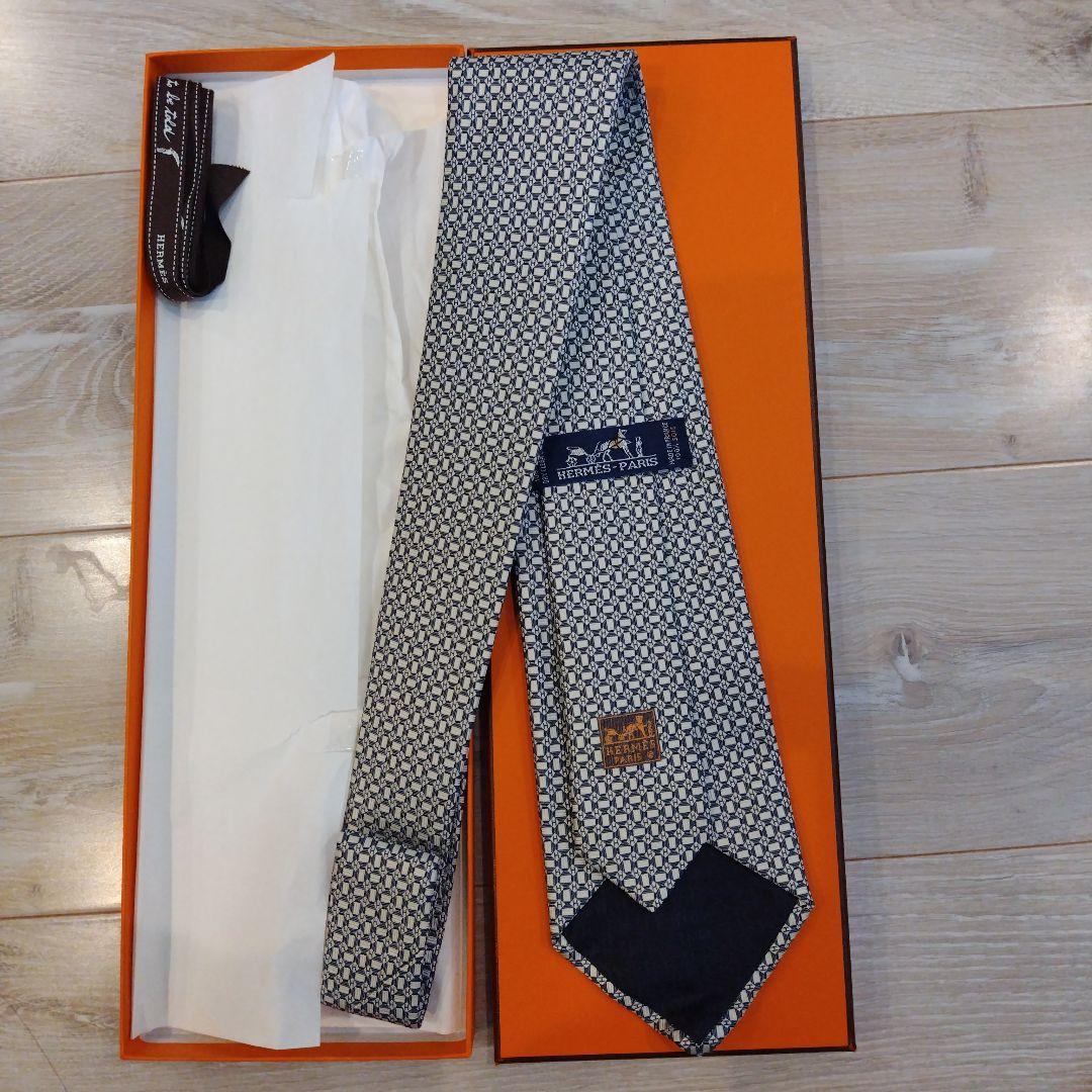 HERMES ネクタイ ネイビー/ホワイト 幾何学模様