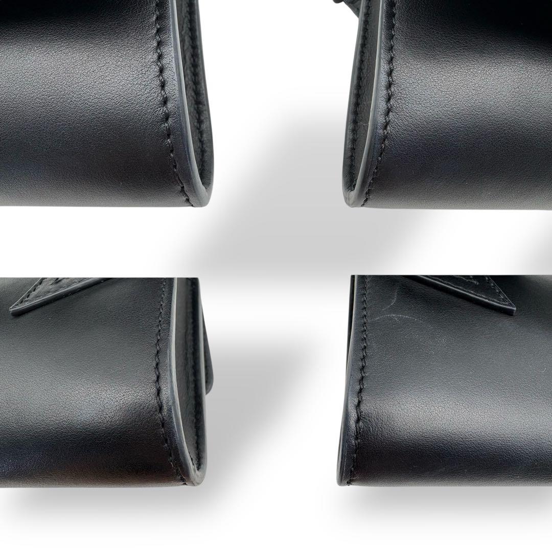 専用 ヴェルサーチェ ショルダーバッグ レザー ブラック ビギー フラップ ロゴ