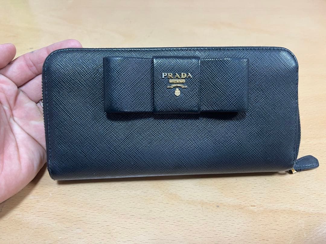 PRADA リボン付き ブラック 長財布