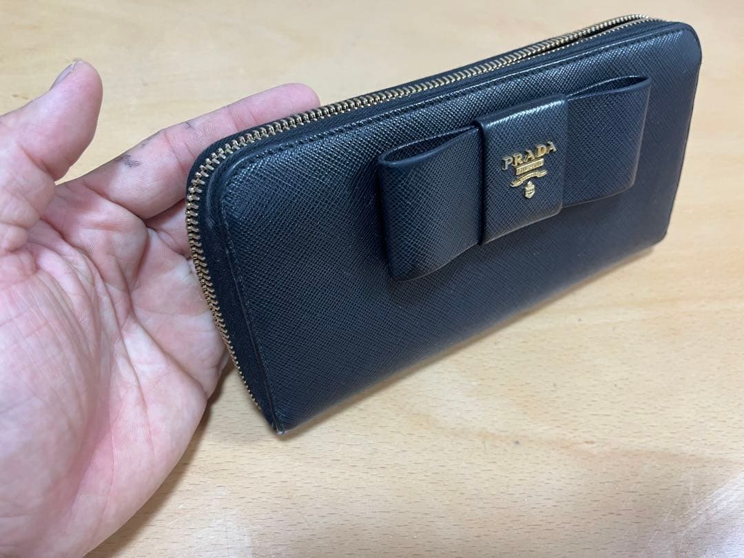 PRADA リボン付き ブラック 長財布