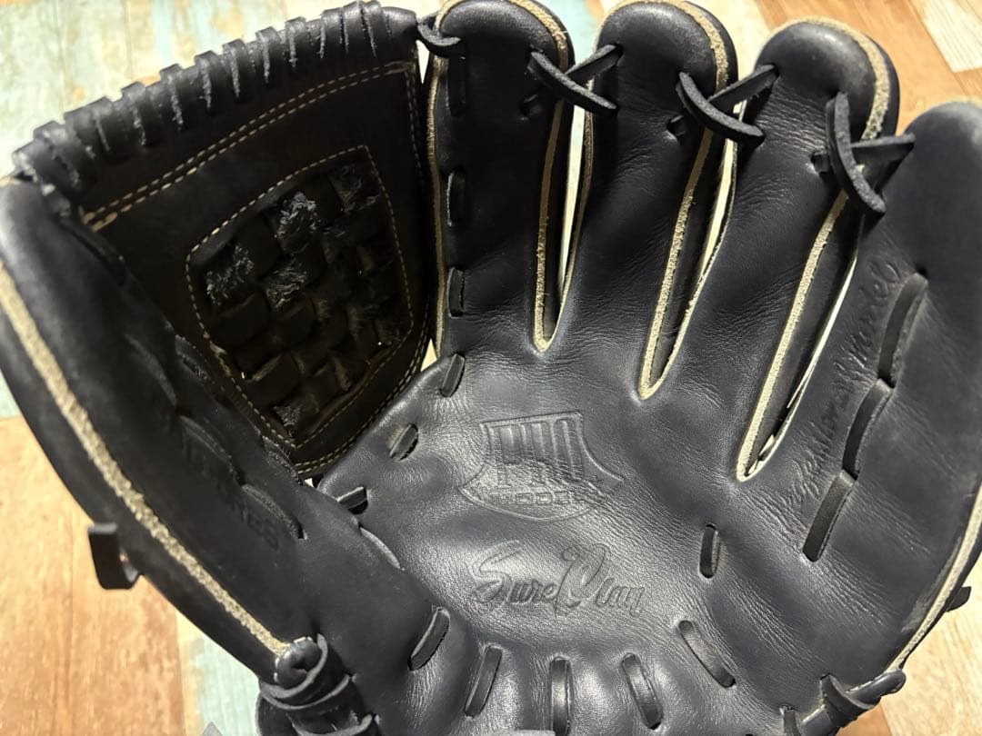 シュアプレイ☆一般軟式投手用（使用回数少ない）キレイです。