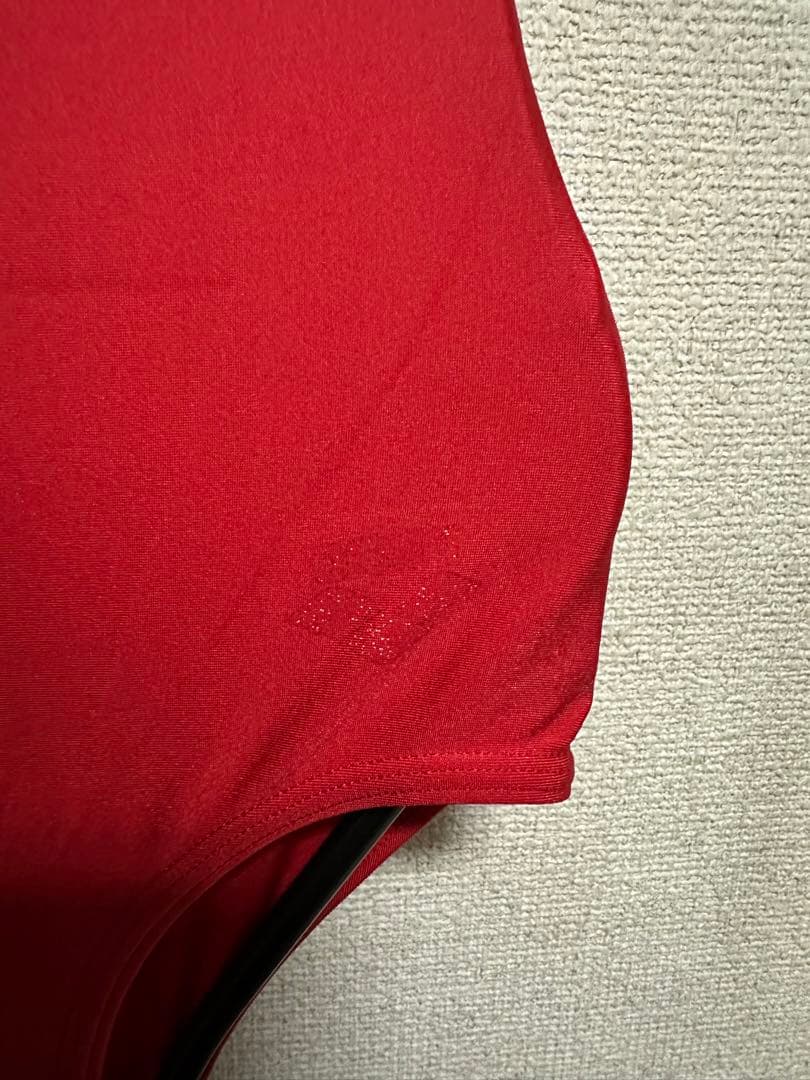 競泳水着 アリーナ arena Mサイズ 赤 パイピング 学年色 ロゴ剥がれ