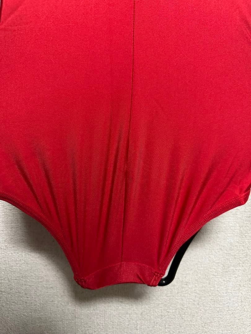 競泳水着 アリーナ arena Mサイズ 赤 パイピング 学年色 ロゴ剥がれ