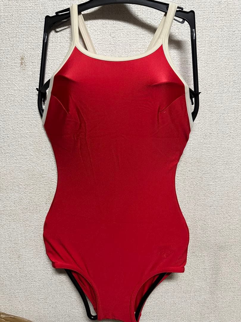 競泳水着 アリーナ arena Mサイズ 赤 パイピング 学年色 ロゴ剥がれ