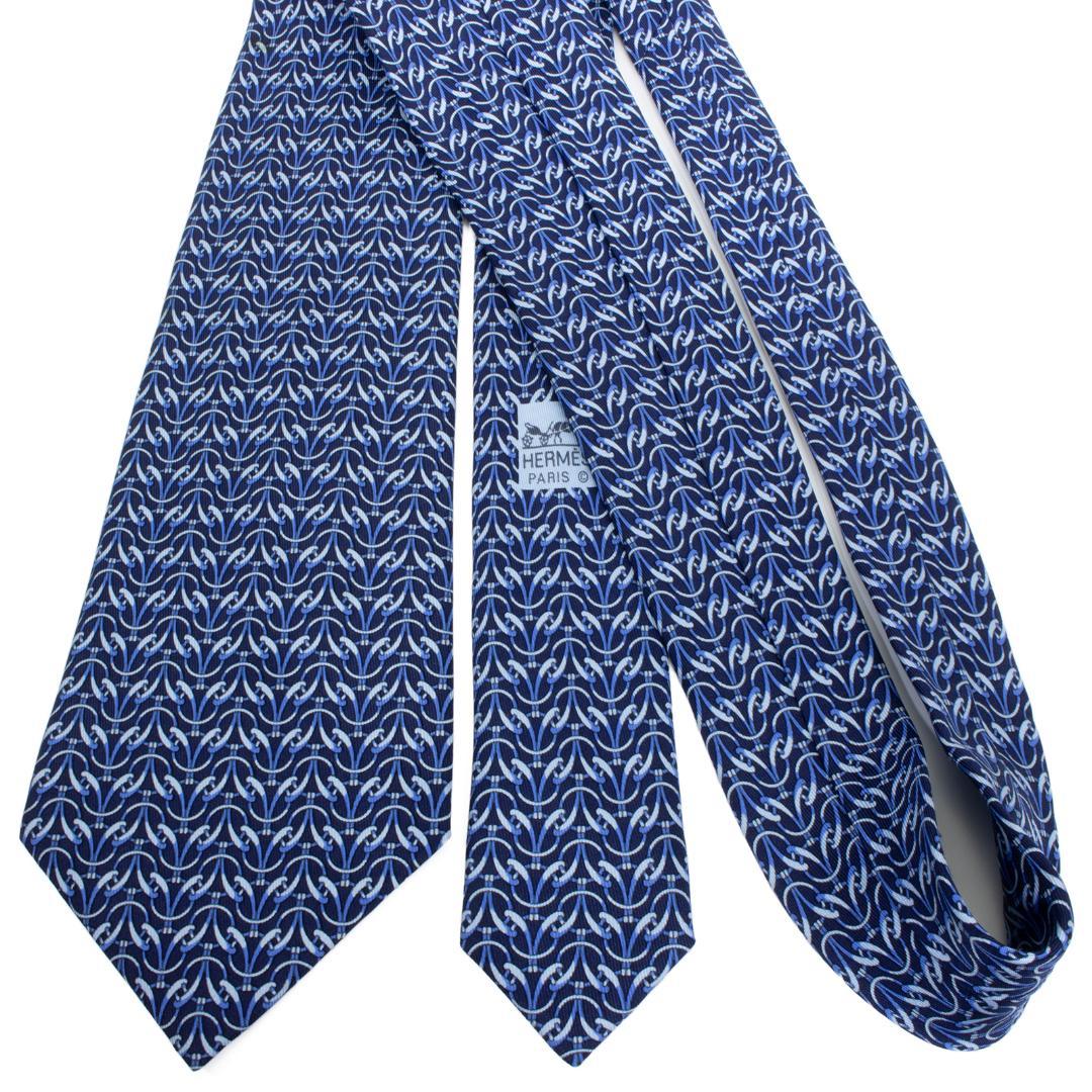 エルメス ネクタイ 新品同様 シルク ネイビーブルー 青 水色 ビジネス 総柄