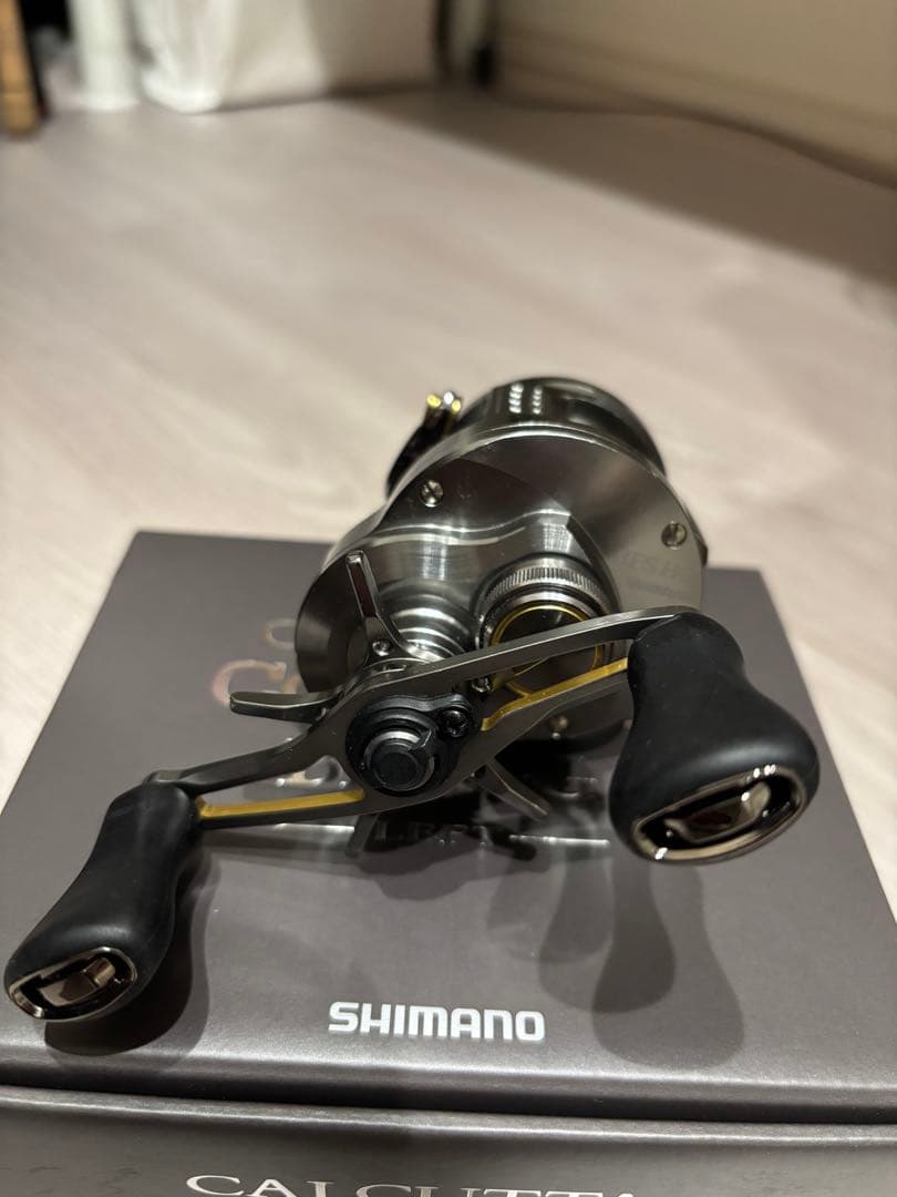 SHIMANO CALCUTTA CONQUEST BFS HG 左ハンドル