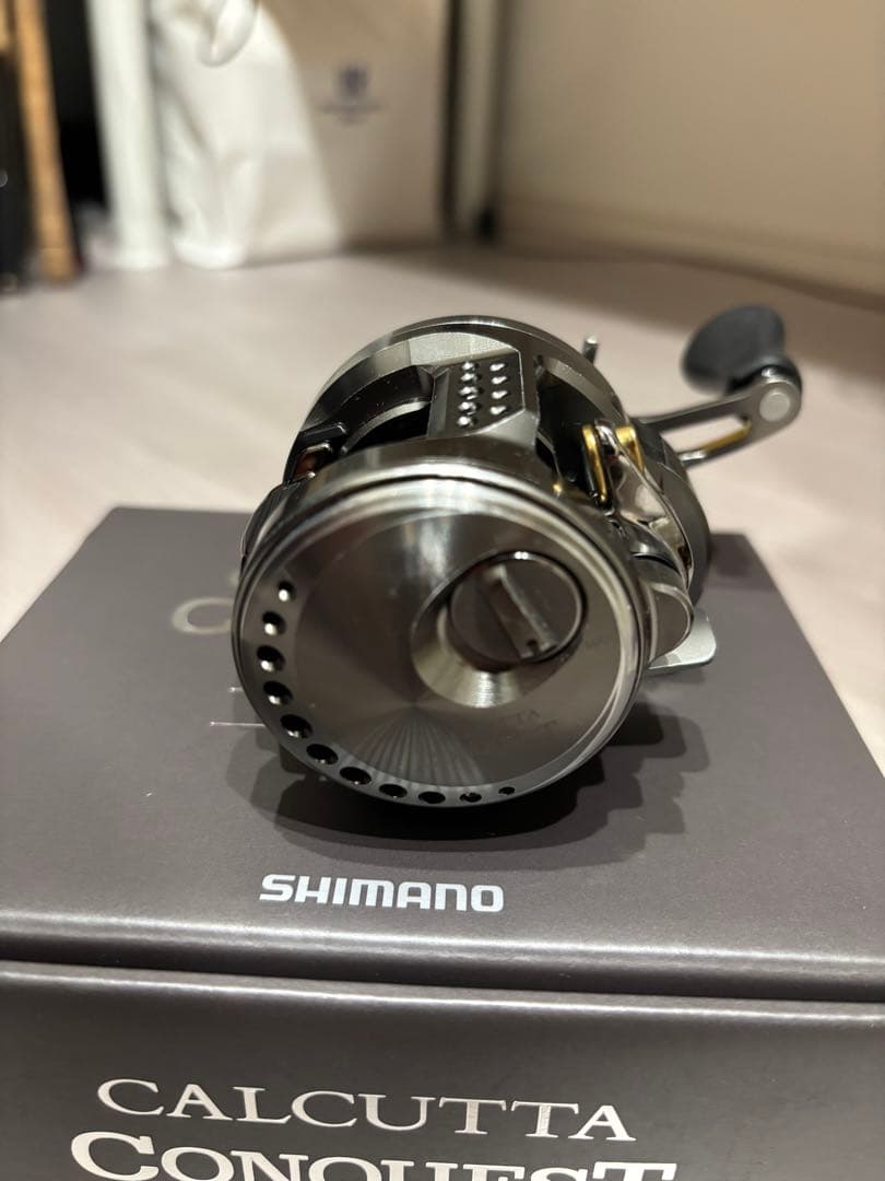 SHIMANO CALCUTTA CONQUEST BFS HG 左ハンドル