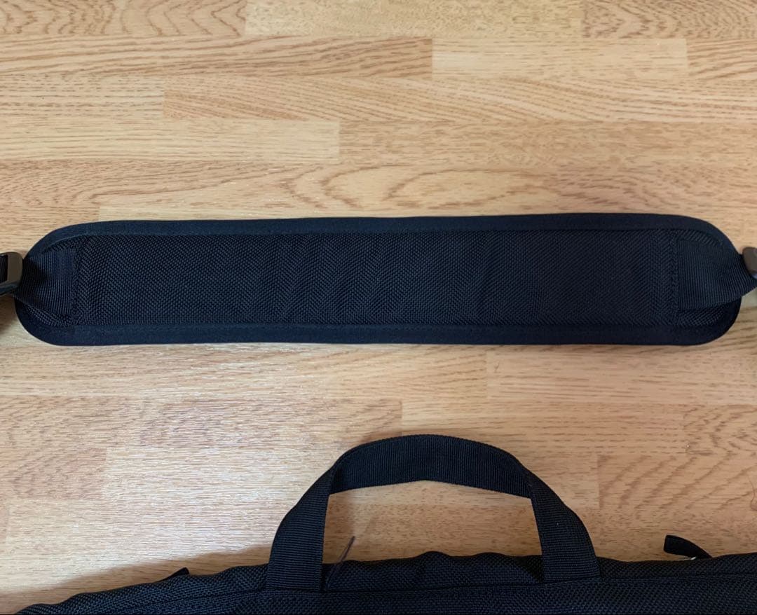 patagonia ハーフマスメッセジャーバック