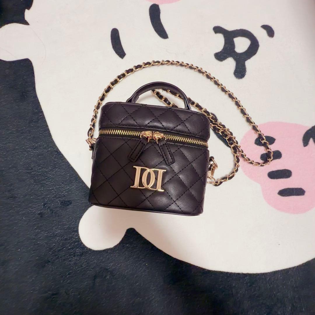 Darich ダーリッチ ゴールドパーツ キルティングスクエアミニバッグ 黒