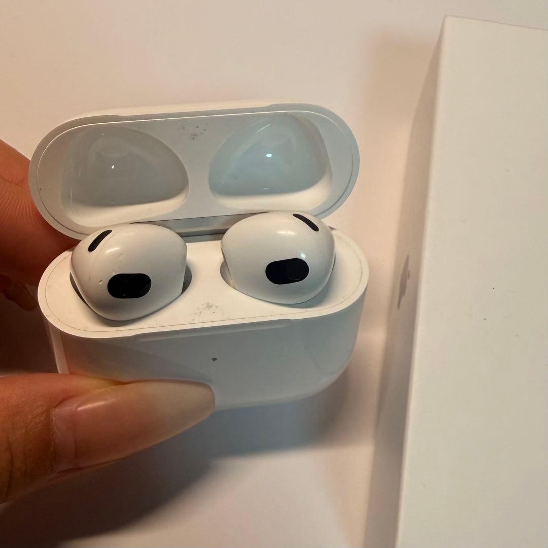 Apple AirPods3 （第3世代）本体 ホワイト