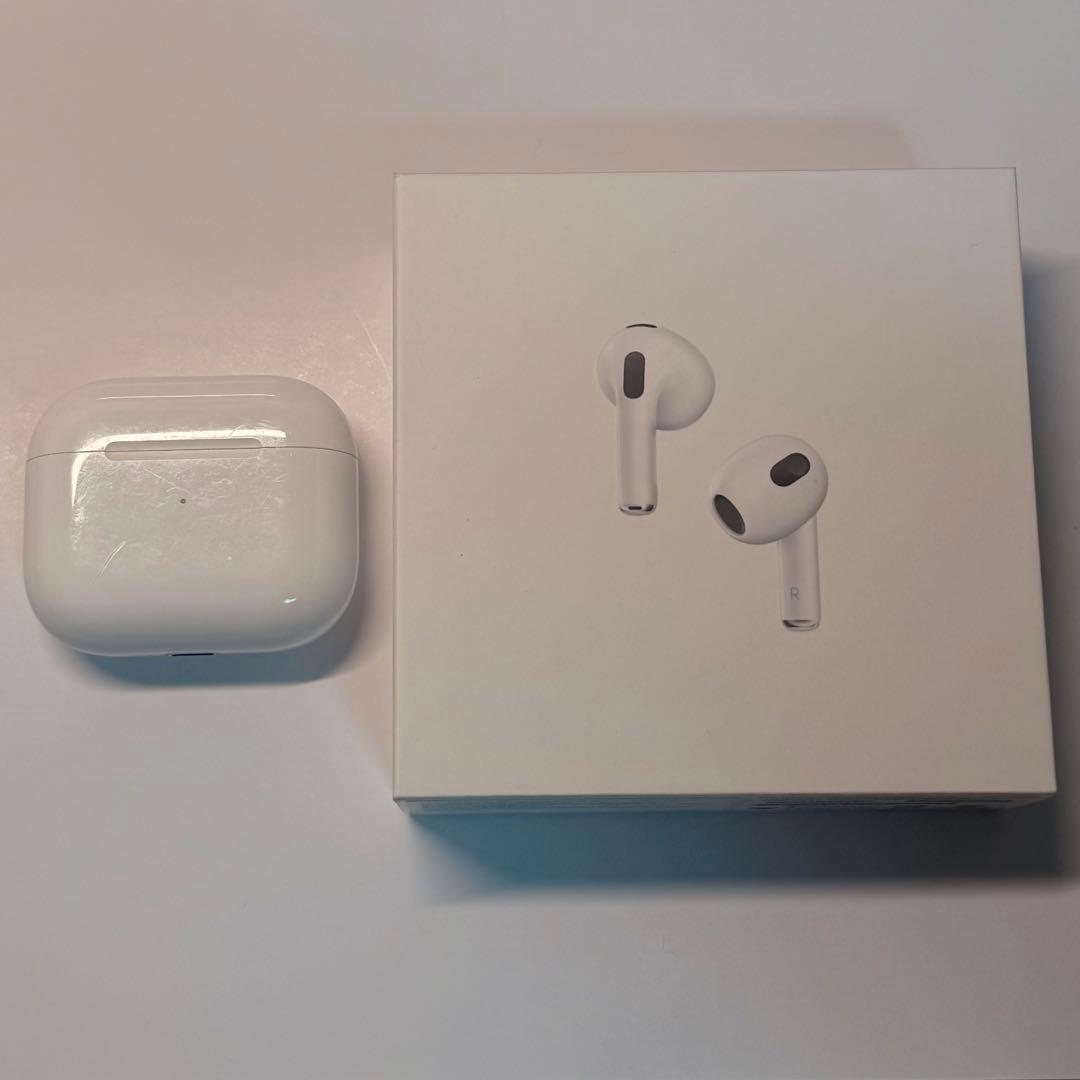 Apple AirPods3 （第3世代）本体 ホワイト