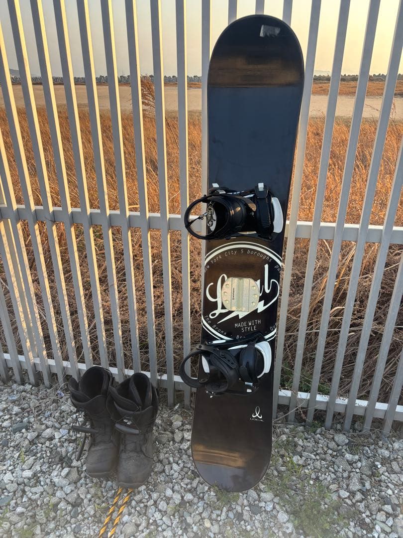 【2025年末まで】汎用品スノーボード・ブーツ セット