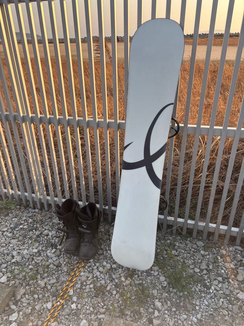 【2025年末まで】汎用品スノーボード・ブーツ セット