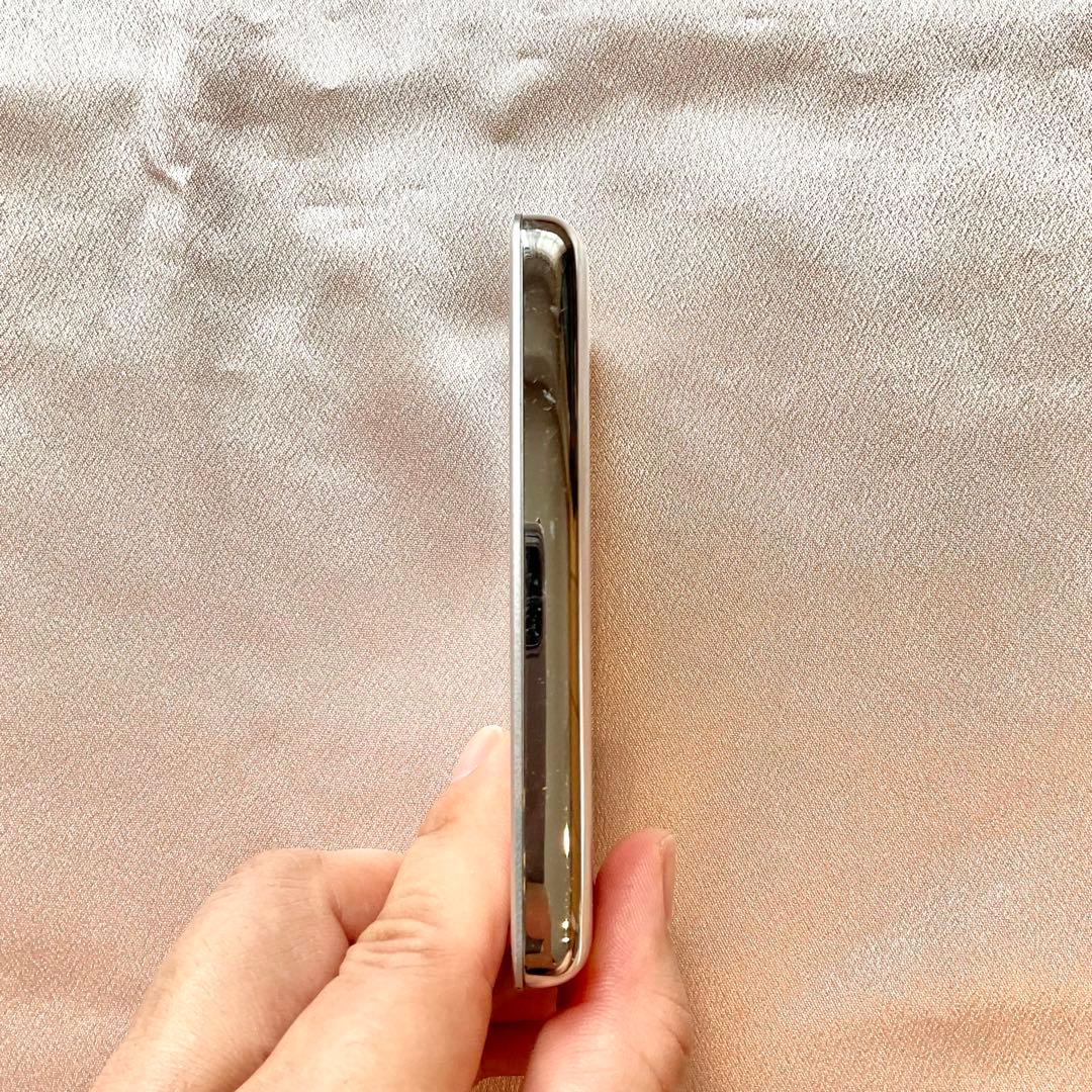 シルバー iPod classic 第7世代 160GB アイポッド本体 e