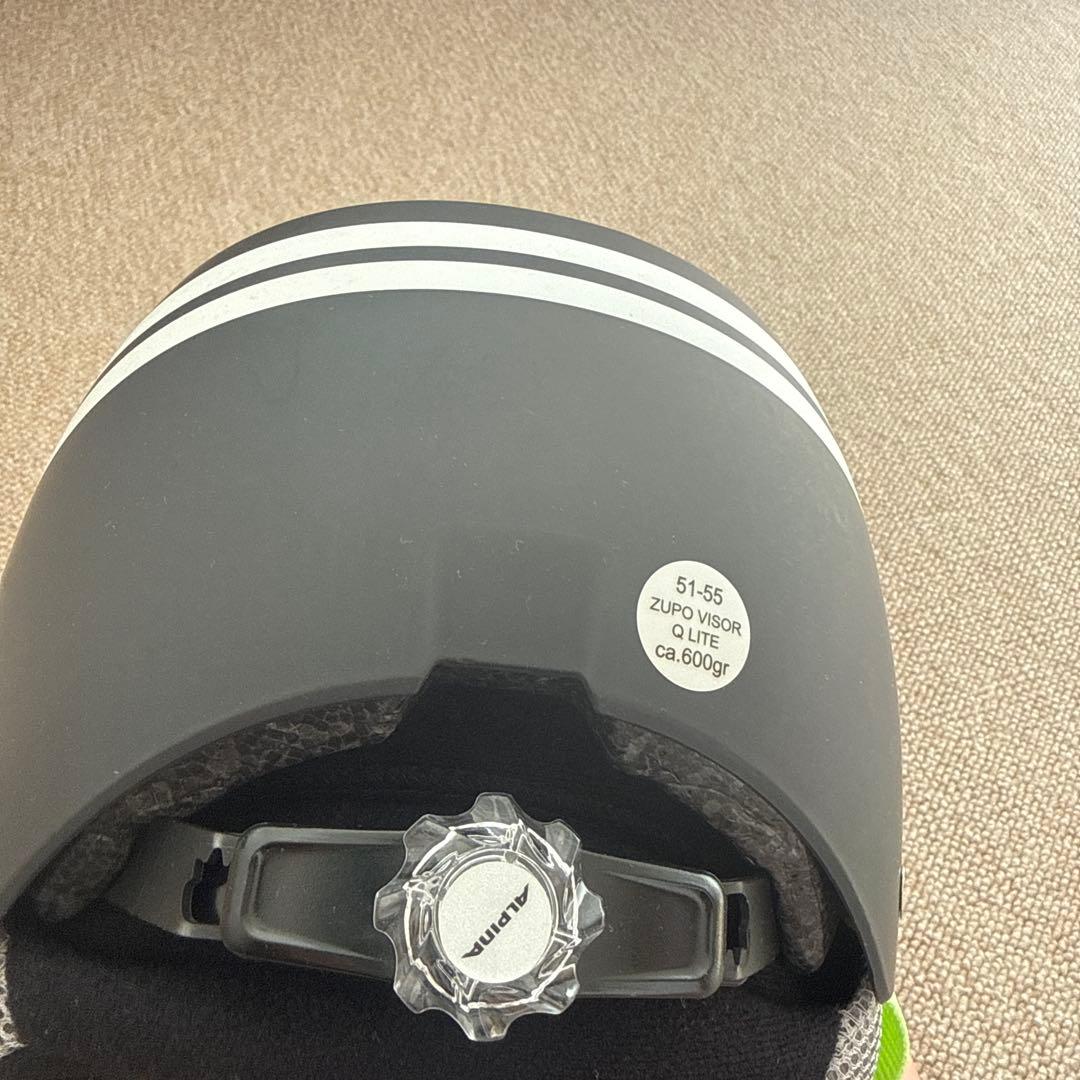 アルピナ　スキーヘルメットサンバイザー付き　ジュニア