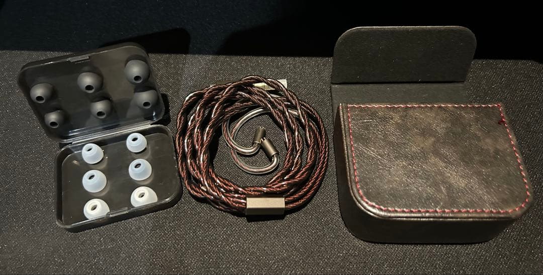 ARTPICAL Lucifer イヤホン