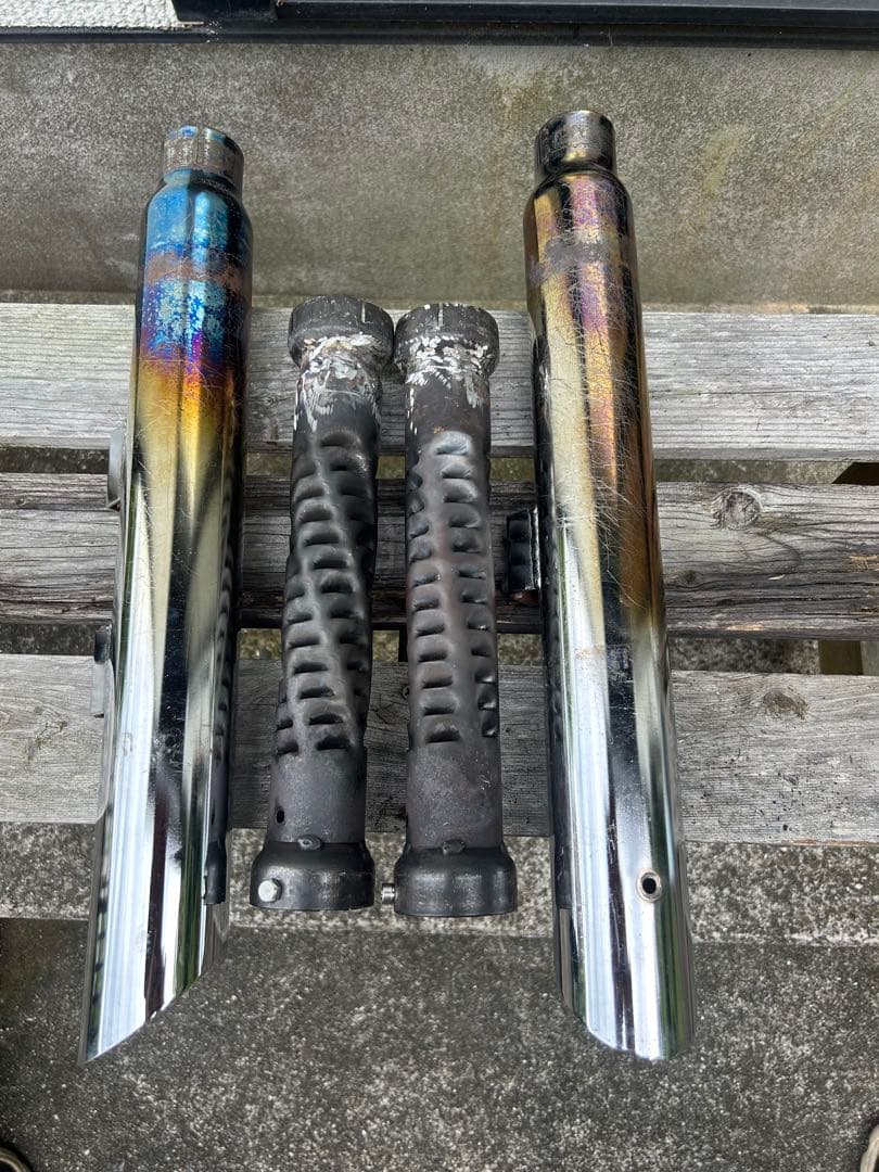 バンズ&ハインズ　スリップオンマフラー