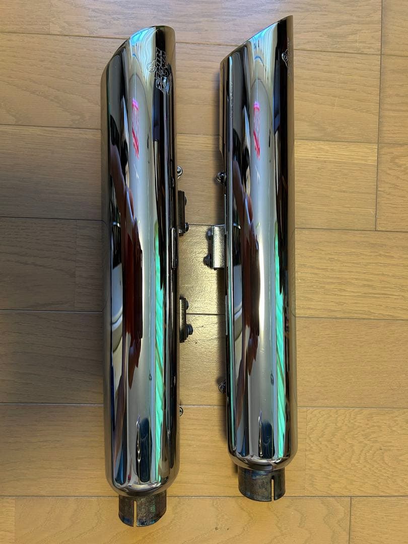 バンズ&ハインズ　スリップオンマフラー