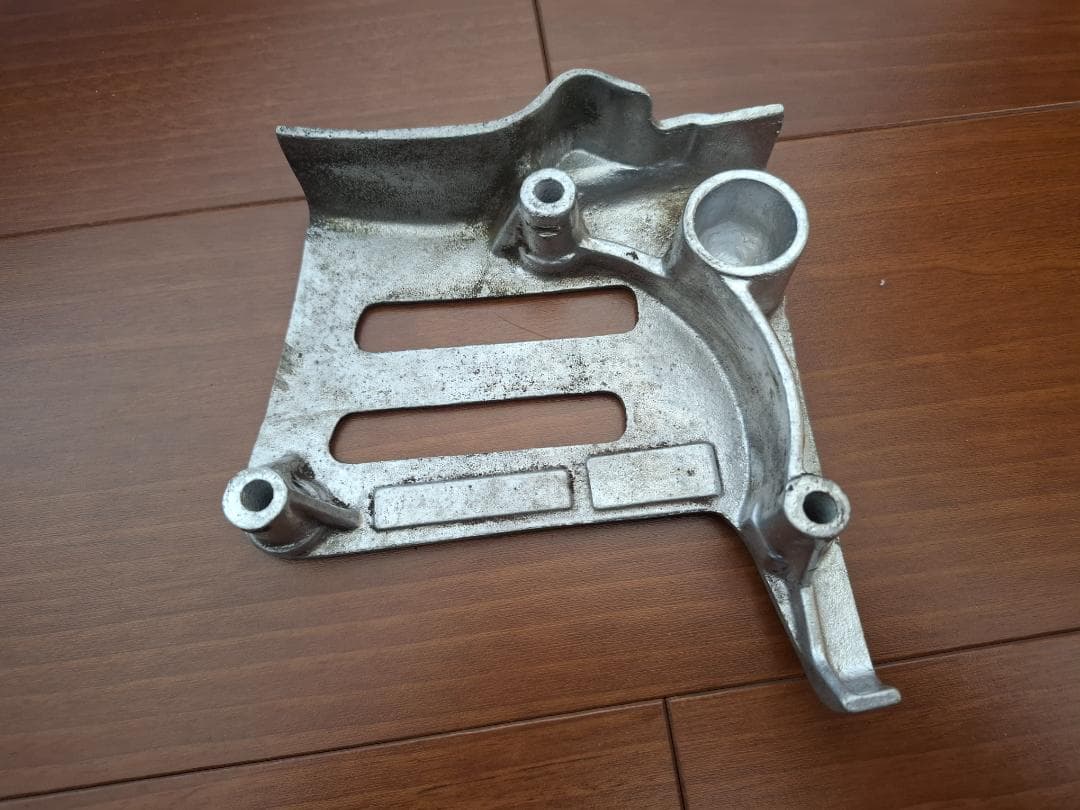 SR400/500 WM アルミスプロケットカバー アルミショートフェンダー 他