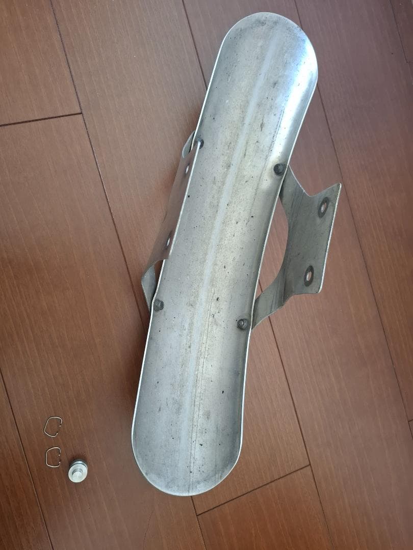 SR400/500 WM アルミスプロケットカバー アルミショートフェンダー 他