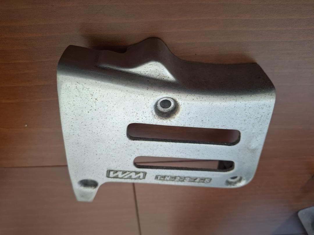 SR400/500 WM アルミスプロケットカバー アルミショートフェンダー 他