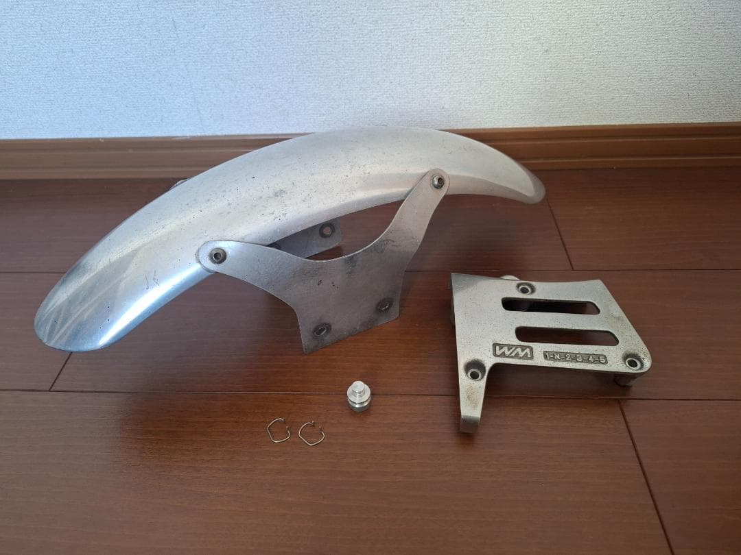 SR400/500 WM アルミスプロケットカバー アルミショートフェンダー 他