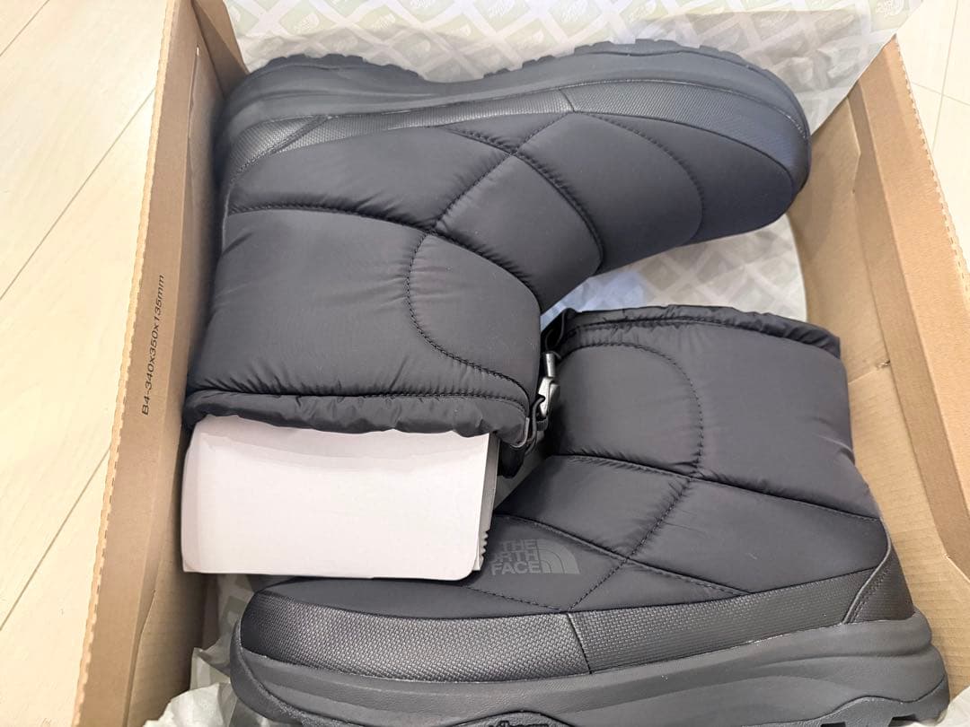 【新品未使用】THE NORTH FACE ヌプシWP ⅥI Short