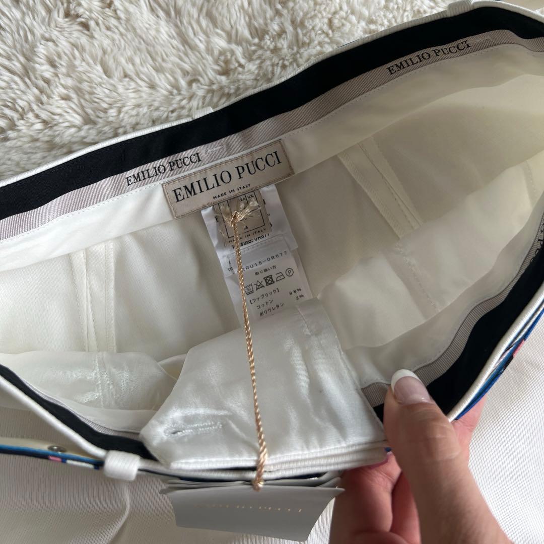 EMILIO PUCCI　エミリオプッチ　ホワイトショートパンツ　ベルト無し