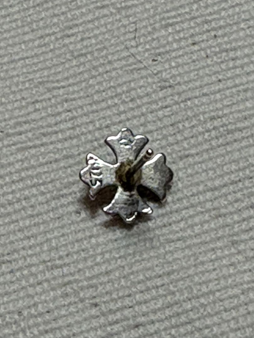 値下げ クロムハーツ ＣHプラス クロスピアス(片耳用) シルバー925