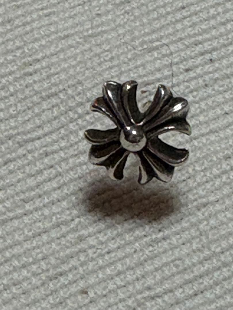 値下げ クロムハーツ ＣHプラス クロスピアス(片耳用) シルバー925