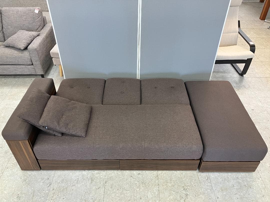 モダンデコ 2～3人掛け収納付き多機能ソファ ブラウン