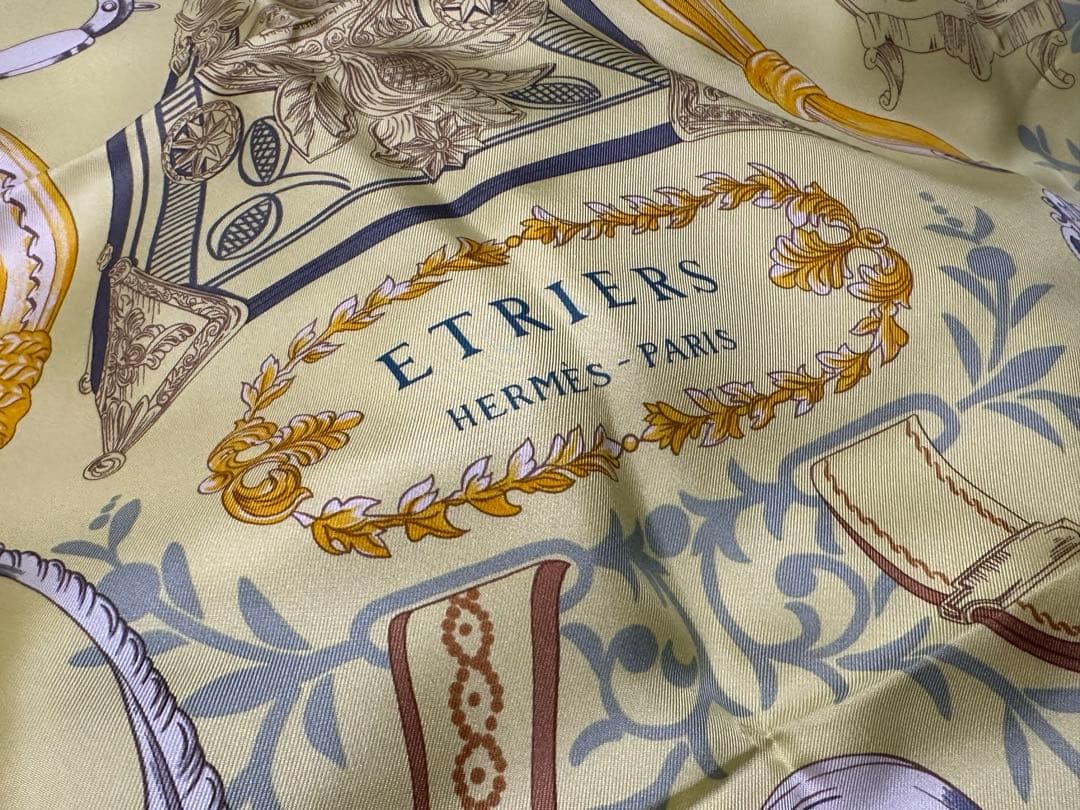 HERMES ETRIERS スカーフ 100%シルク イエロー