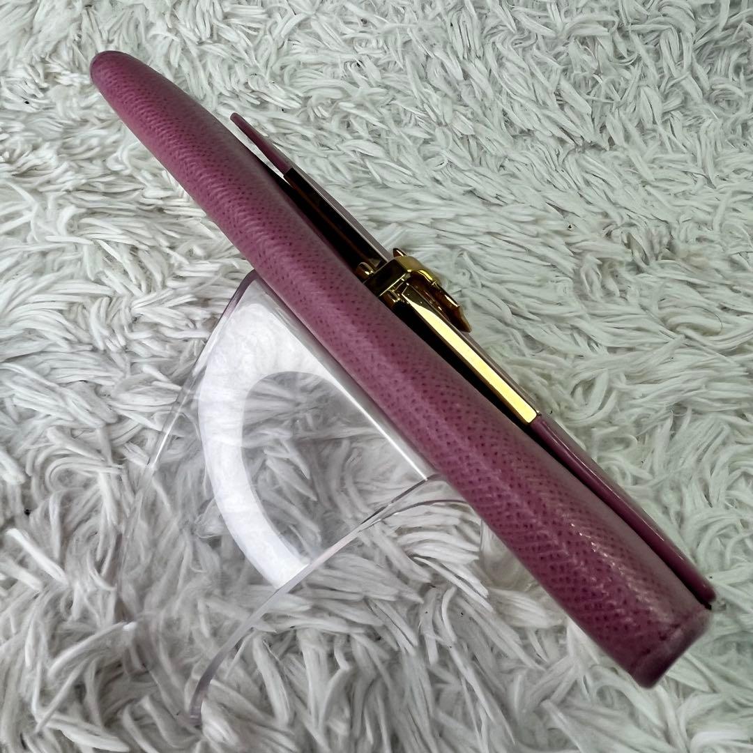 良品✨Ferragamo フェラガモ 二つ折り長財布 ガンチーニ　レザー ピンク