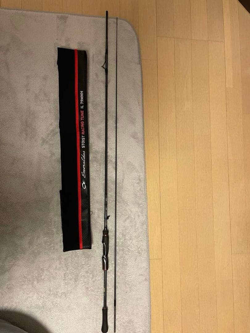 エメラルダス ストイスト IL 79MMH エギングロッド ロッドケース付き