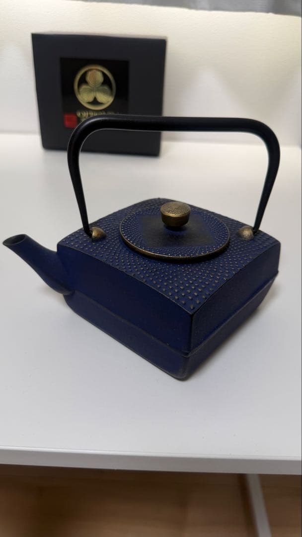 OITOMI 青 四角形 茶こし南部鉄器　鉄瓶　正方角あられ　星月夜 0.6L