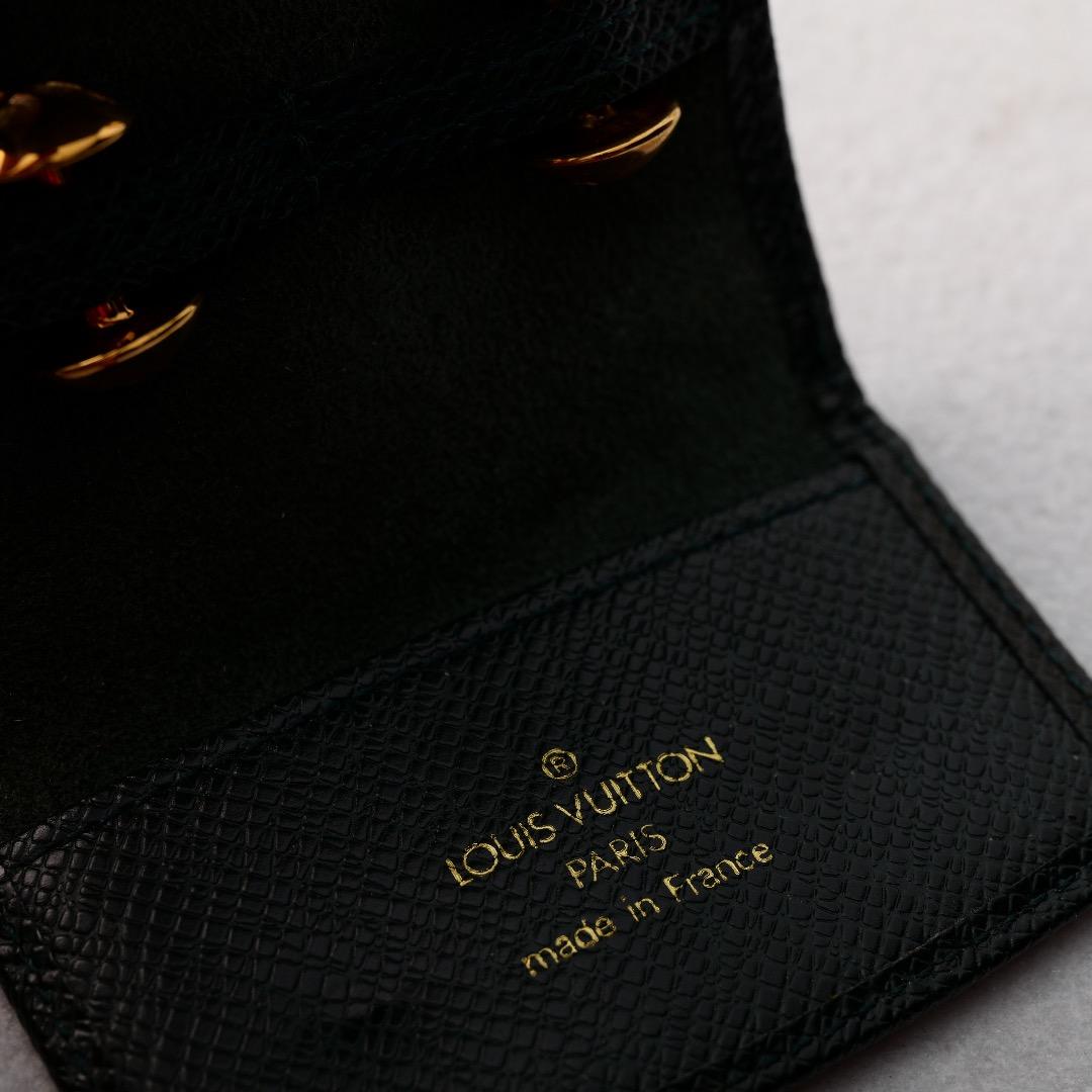 ルイヴィトン　カフス　ブトン　ドゥ　マンシェット　ゴールドカラー