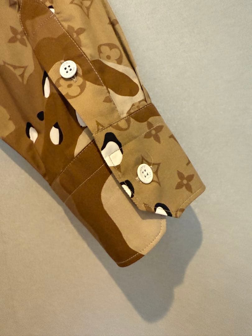 LOUIS VUITTON モノグラム カモフラージュ ロングスリーブ シャツ