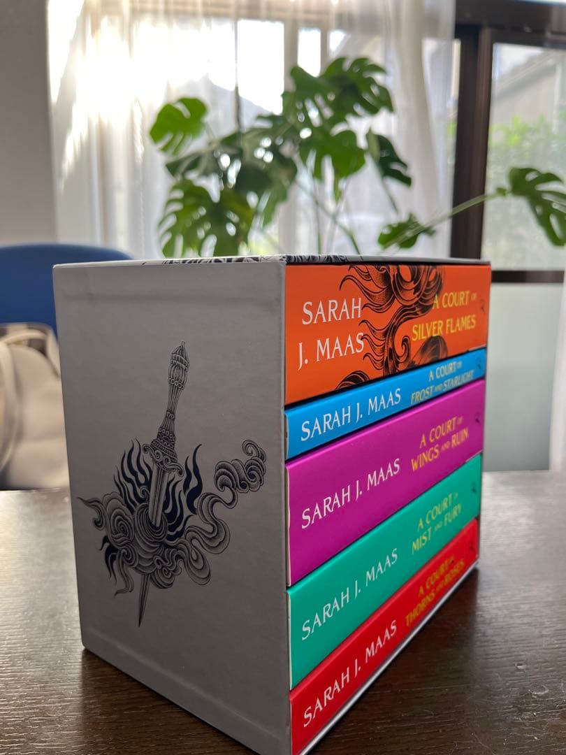 文学・小説 A Court of Thorns and Roses Box Set