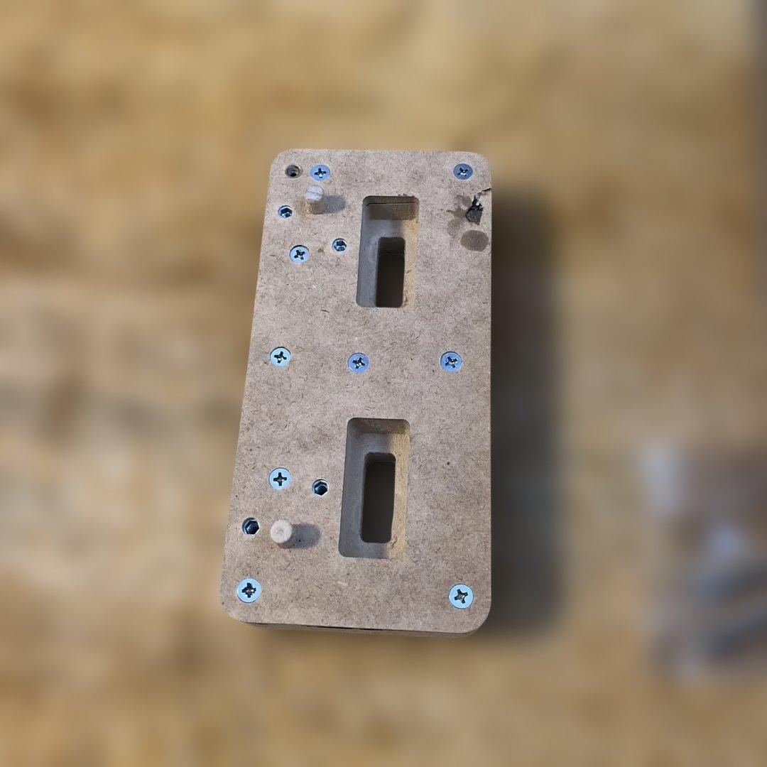 ハイエース　UI ユーアイ　ドリンクホルダー