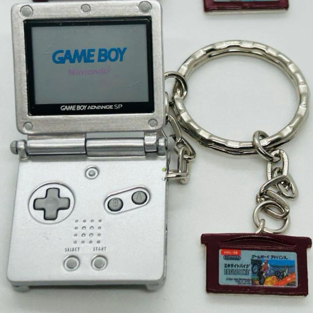 n*♪様 ゲームボーイアドバンスSP 4個セット キーホルダー カセットイン タ